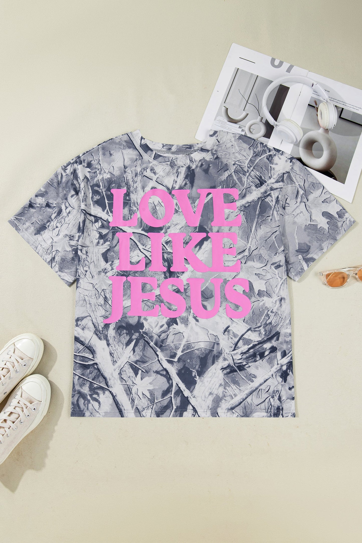 Plus Size Woodland Camo LOVE LIKE JESUS T-Shirt