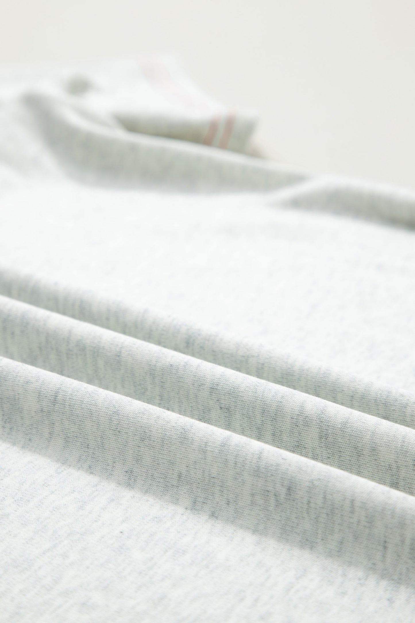 Reversible Contrast Stitching Mock Neck T-Shirt