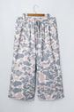 Plus Size Camo Patch Pocket Drawstring Cropped Pants